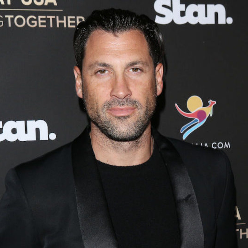 maksim-chmerkovskiy-returned-to-europe-to-aid-refugees-affected-by-the-war