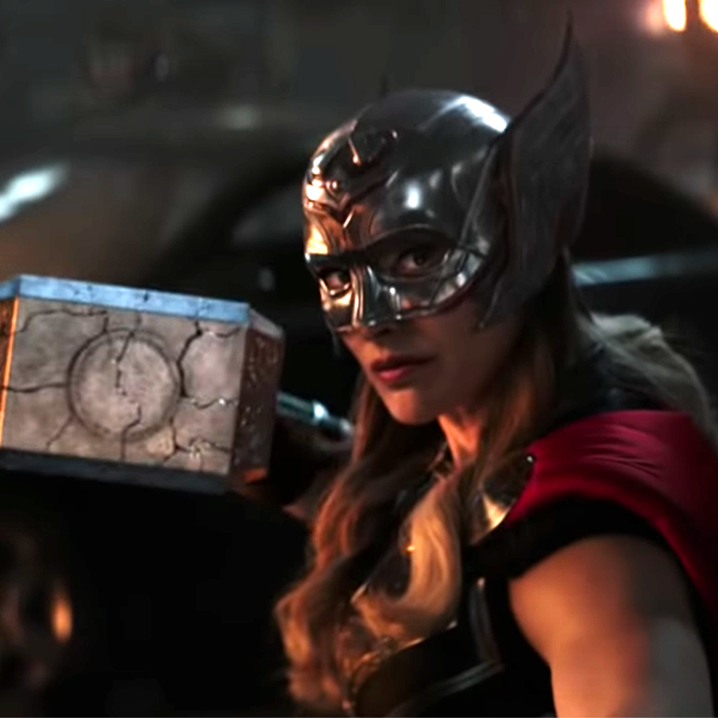 thor-love-and-thunder-teaser-shows-natalie-portman-as-the-new-mighty-thor